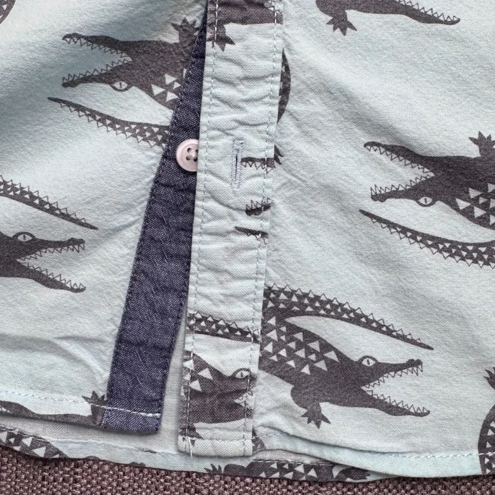 Gymboree Boys Blue Crocodile Print Short Sleeve Button Down Shirt Size L 10-12